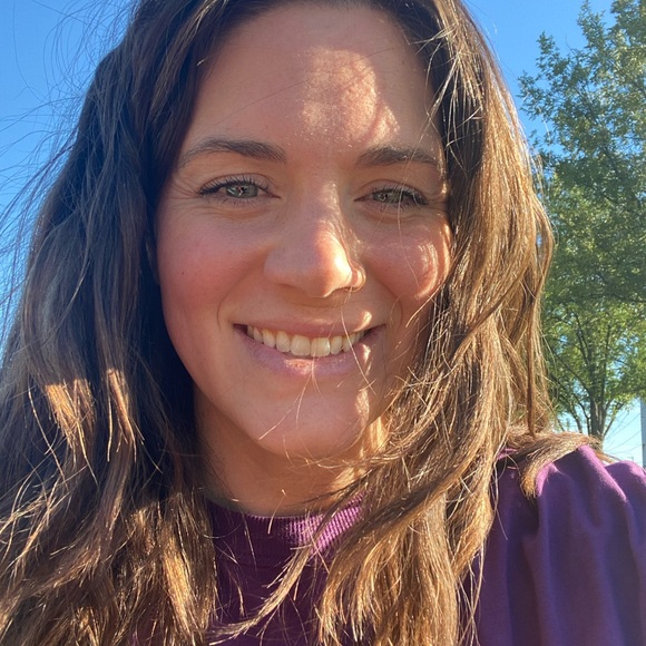 Meet your Posher, Nicole - Picture 7 of 14